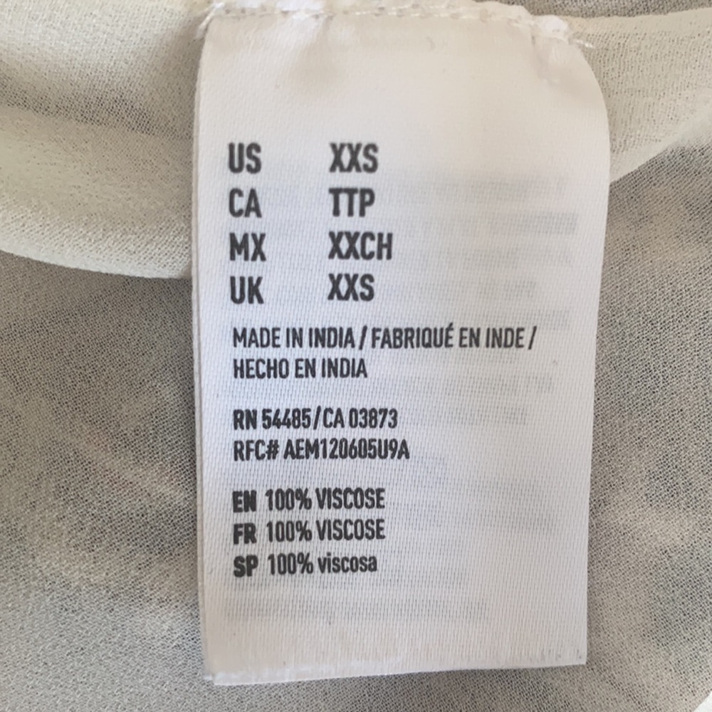 American Eagle Outfitters patterned cold shoulder cutout dress Size XXS - Picture 9 of 9